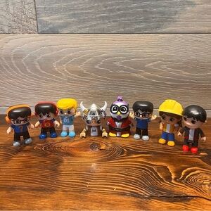 Ryan’s‎ World Lot of 8 Figures